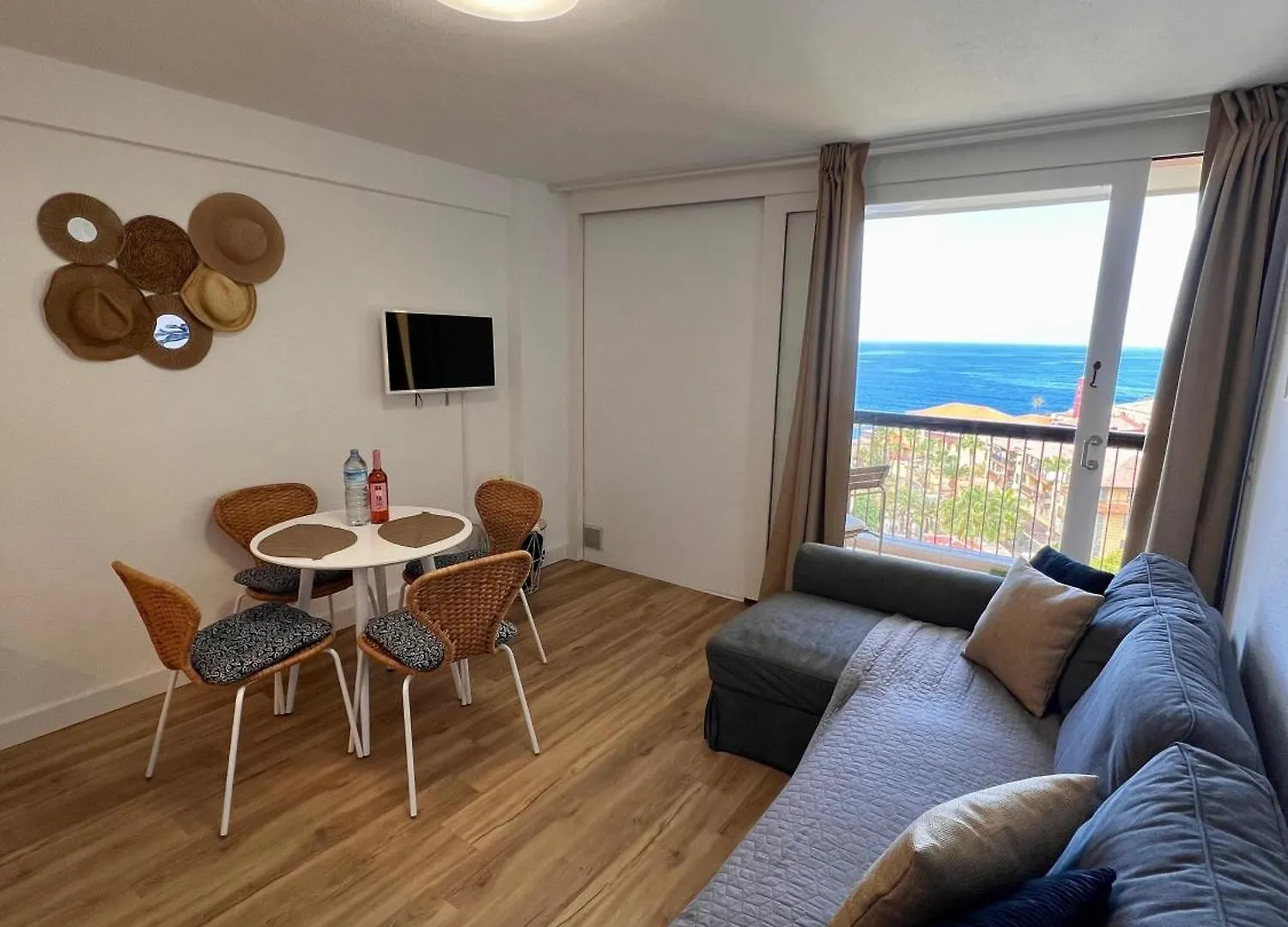 Bobo Beach Tenerife Holiday Apartment Las Americas Playa Fanabe